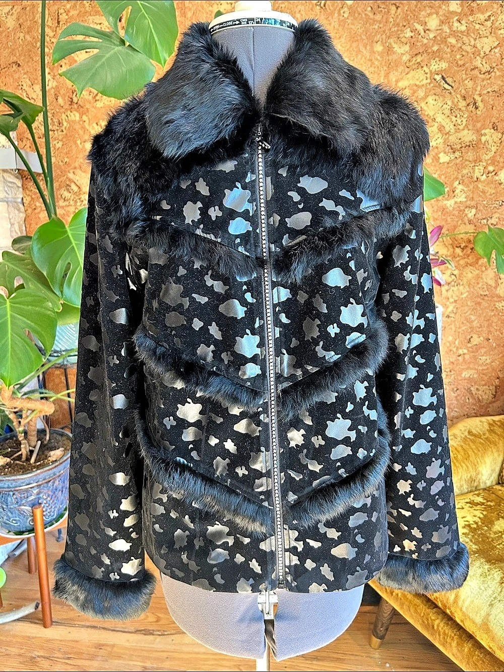 SHES Natural Fur Collar Animal Print Jacket Size Large✨ EUC✨